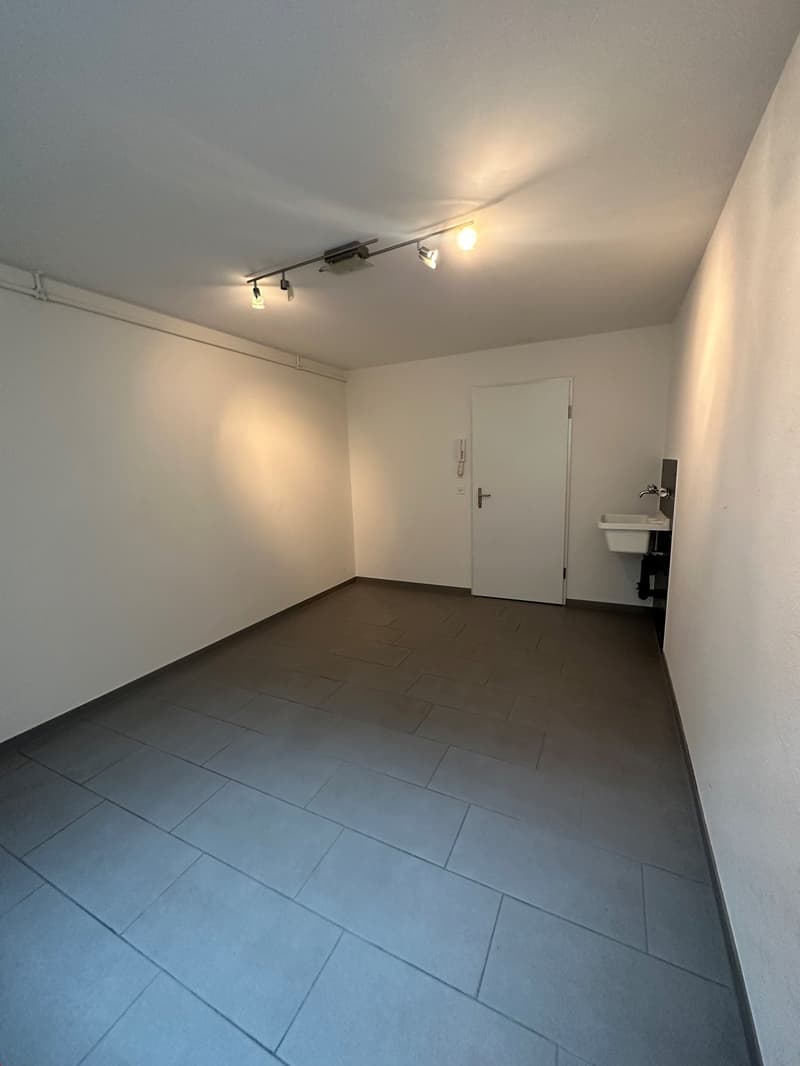 Locale hobby in posizione centrale a Ettingen (2)