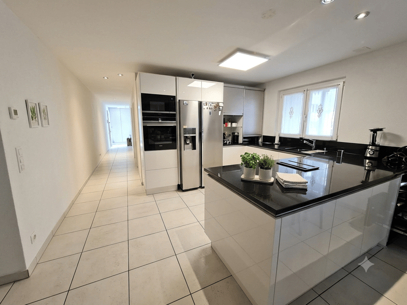 Ruhiges Wohnen, nah in der City in 4-Zimmer-Wohnung mit Balkon inkl. 1 Parkplatz  in Binningen (7)