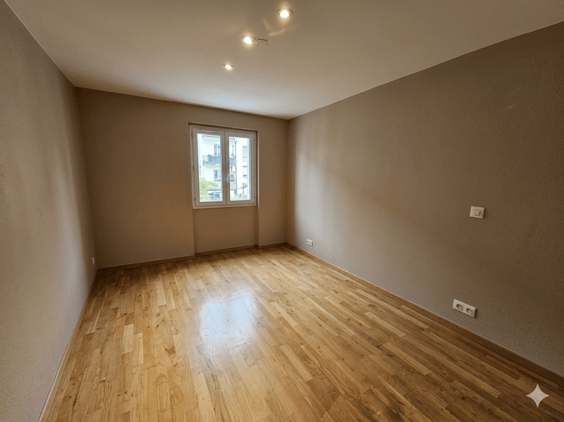 Ruhiges Wohnen, nah in der City in 4-Zimmer-Wohnung mit Balkon inkl. 1 Parkplatz  in Binningen (6)