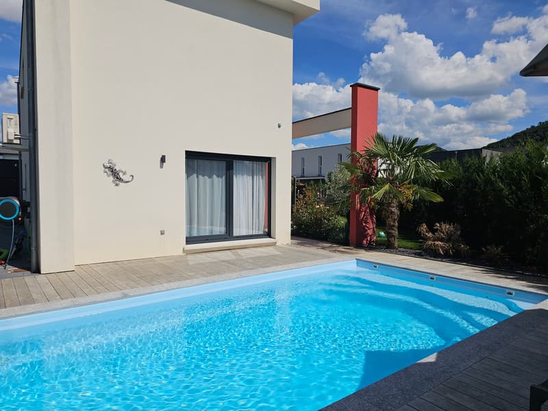 Casa unifamiliare moderna di 6 camere con piscina in una zona tranquilla di Leymen (5)
