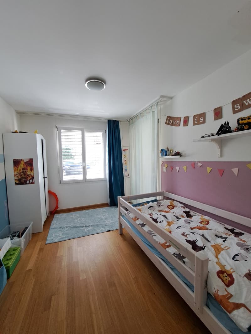 Appartement ensoleillé de 4,5 pièces au rez-de-chaussée à Ettingen – familial et calme (8)