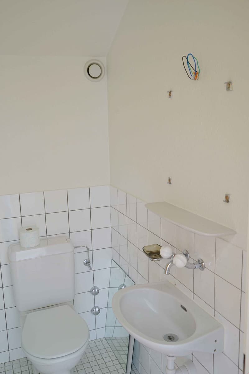 schöne 1.5-Zimmerwohnung mit Balkon in kleinem MFH (10)