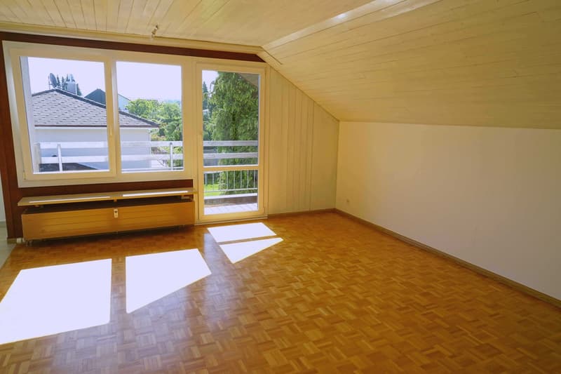 schöne 1.5-Zimmerwohnung mit Balkon in kleinem MFH (3)