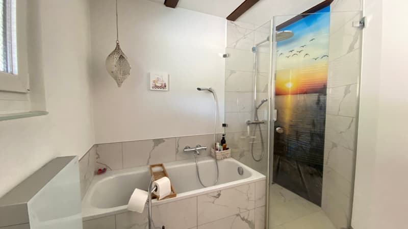 🌟 8-Zimmer-Einfamilienhaus mit Pool und vielseitigem Raumangebot in Niederbipp (10)