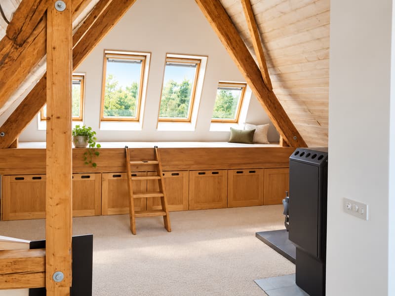 1.5-Zimmer-Dachwohnung im Grünen zu vermieten (6)