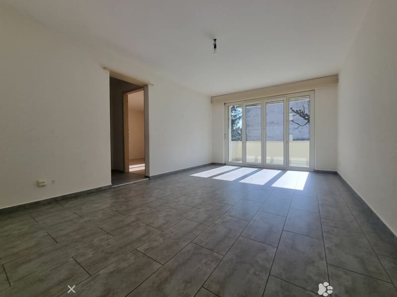Charmante 3.5-Zimmer-Wohnung an zentraler Lage in Biel (2)