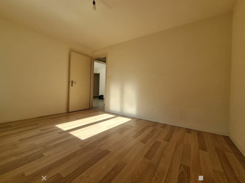 Charmante 3.5-Zimmer-Wohnung an zentraler Lage in Biel (4)