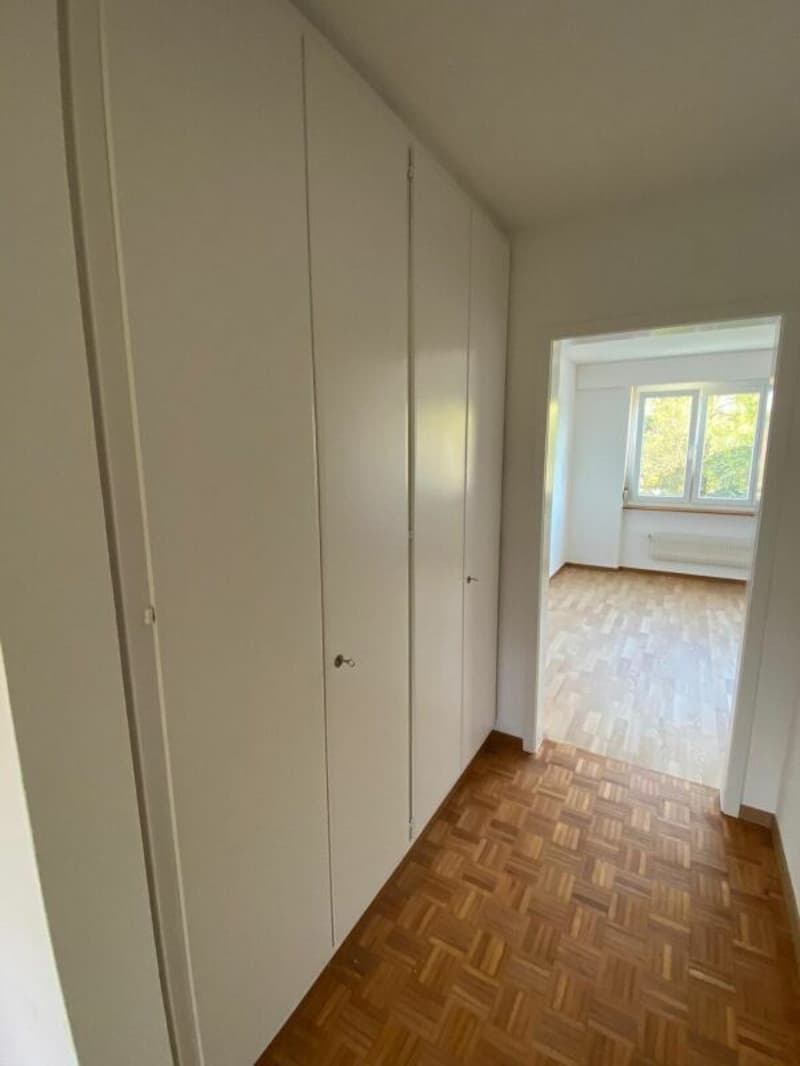 Schöne 4-Zimmerwohnung mit gemütlichem Balkon in Nidau (7)