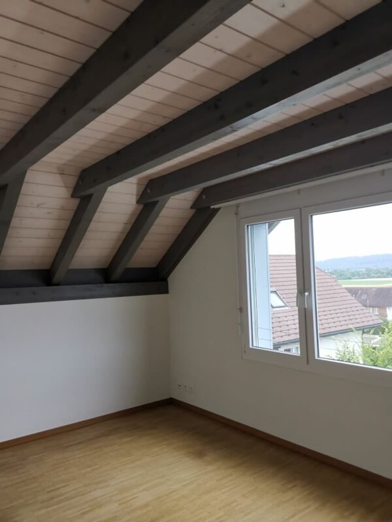 4.5 Zimmer-Galerie-Wohnung in Safnern zu vermieten (6)