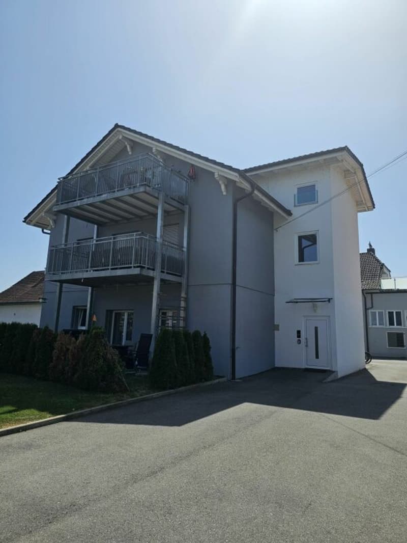 Brand new 5.5-room apartment with balcony for rent in Meinisberg (1)