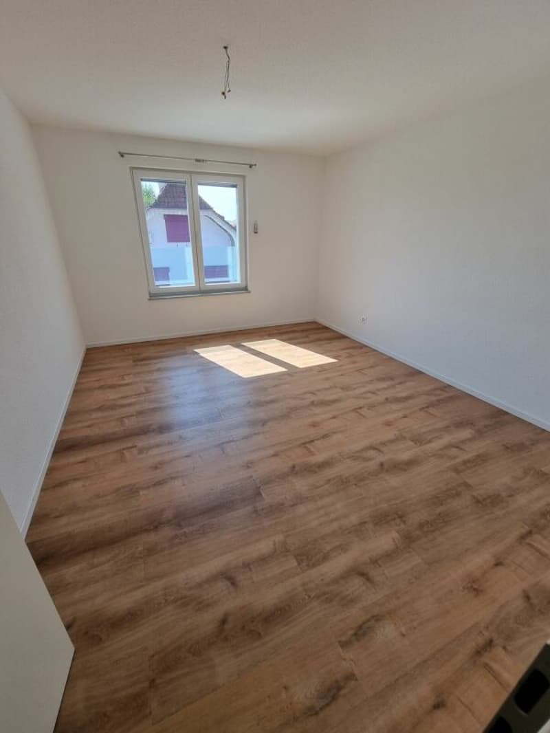 Brand new 5.5-room apartment with balcony for rent in Meinisberg (6)