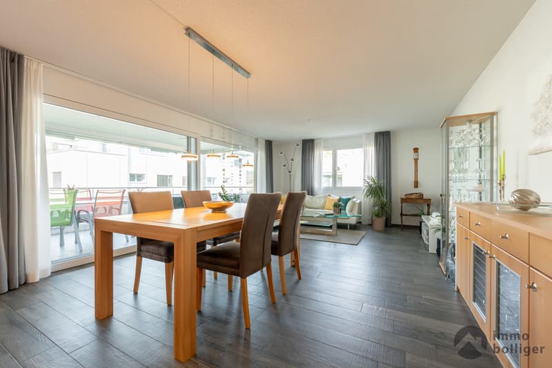 Appartement en propriété lumineux avec vue et confort à proximité de la gare de Zofingen (2)