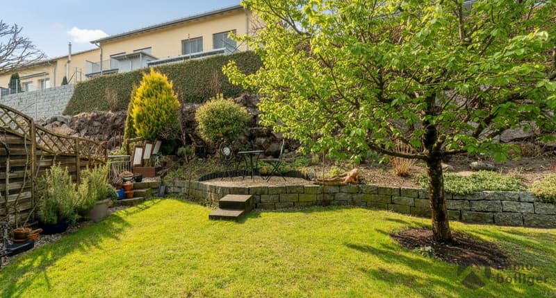 Appartamento unico in città - Ottagono con balcone e giardino (1)