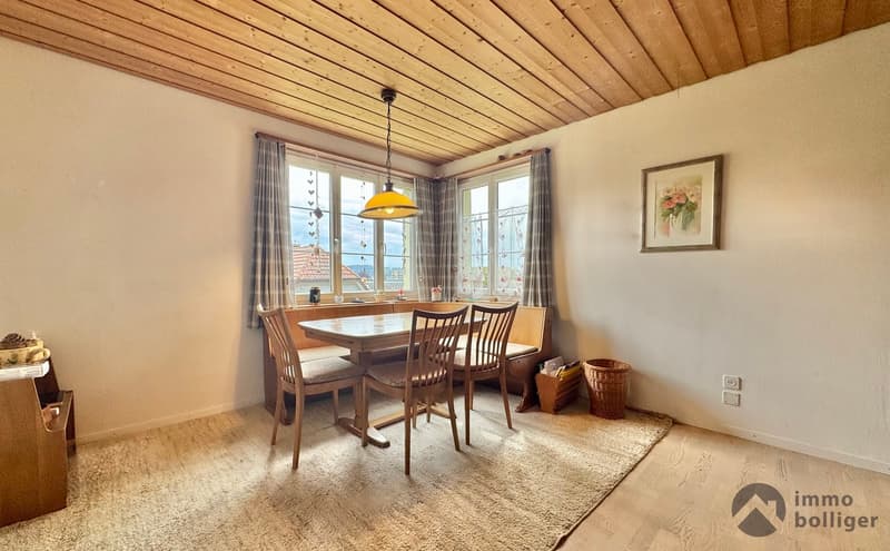 A home with substance and potential in an attractive location (5)