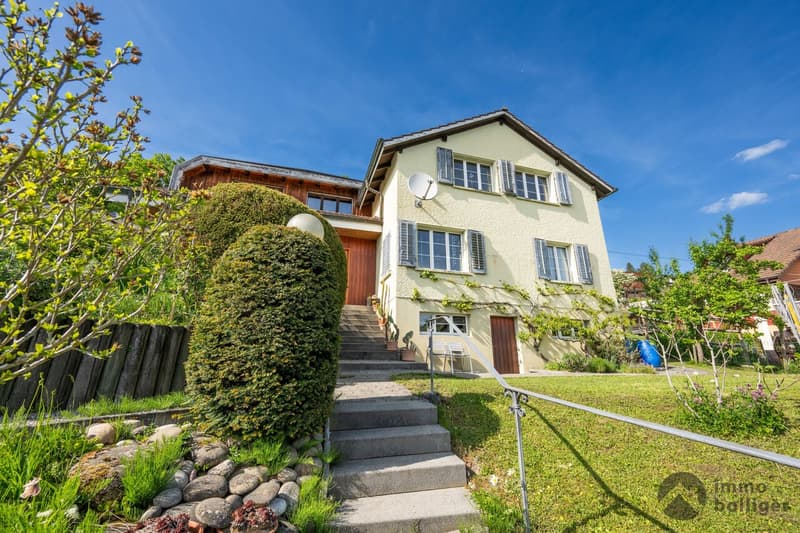A home with substance and potential in an attractive location (1)
