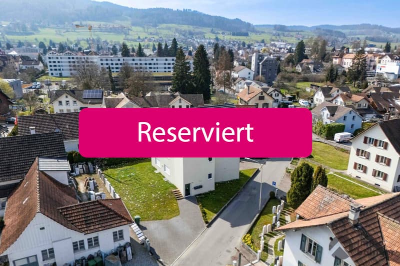 RESERVED - Stylish living above the rooftops - Attic apartment in (1)