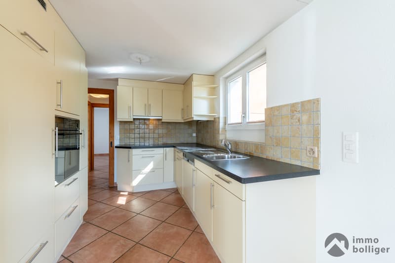 Well-maintained single-family house with garden paradise (3)