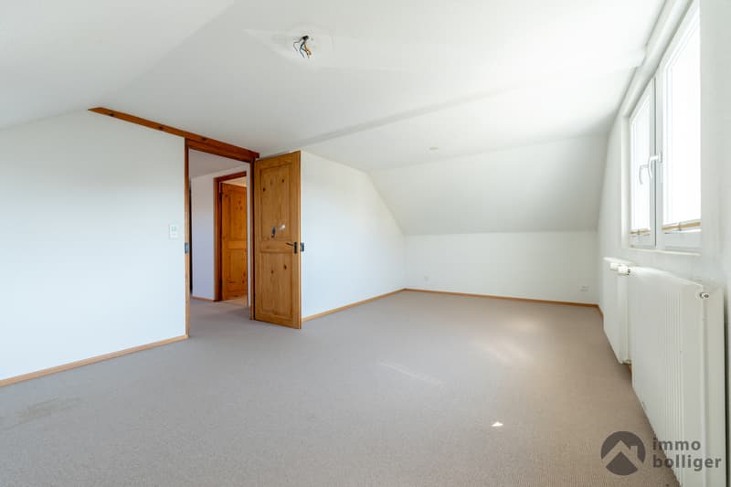 Well-maintained single-family house with garden paradise (6)