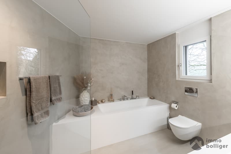 Einzigartiges Design, exklusiver Komfort und Ausblick in die Natur (12)
