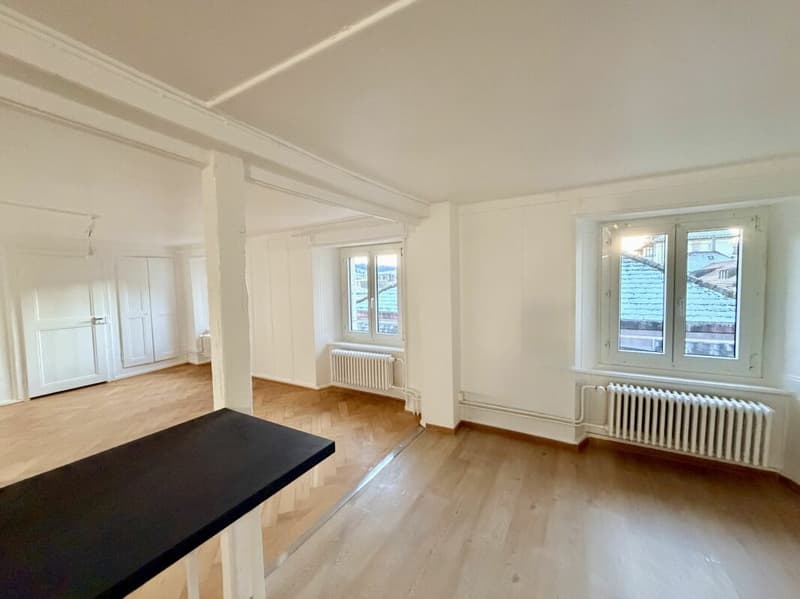 Renovated! 1st RENT net OFFERED! (2)