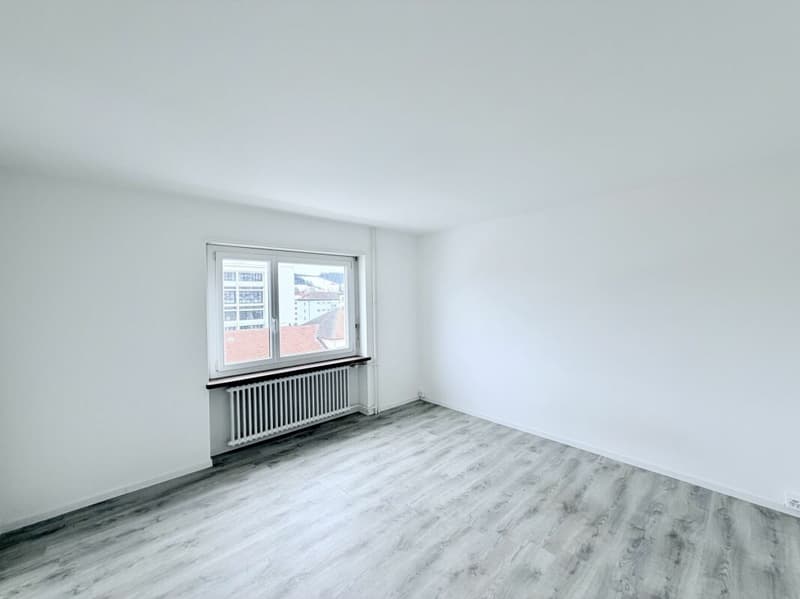 Luminoso! Appartamento di 3.0 locali con balcone (3)