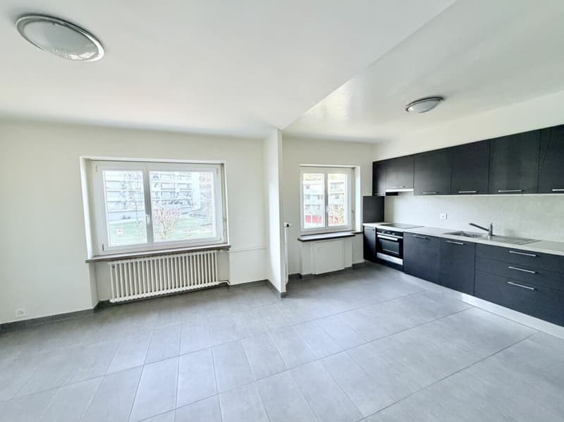 Ideally located! 3.0 room apartment with balcony (2)