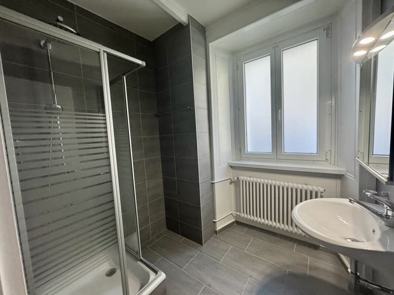 Renovated! 1st RENT net OFFERED! (8)