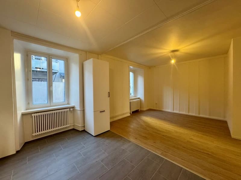 Renovated! 1st RENT net OFFERED! (6)