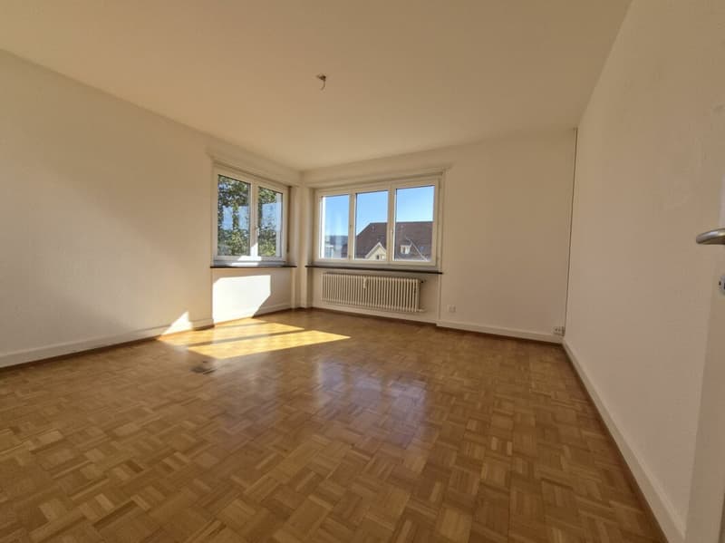 Three-room apartment on the ground floor (7)