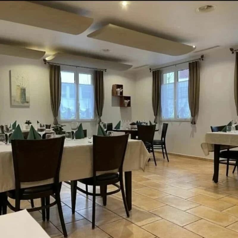 Ristorante situato in posizione ideale (6)