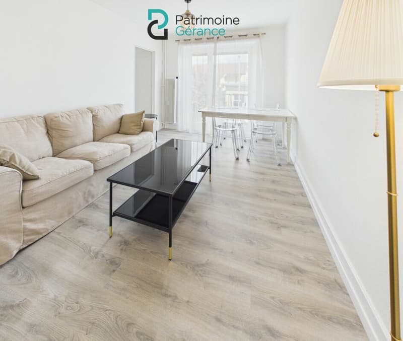 Idéalement situé ! Appartement de 4.0 pièces (2)