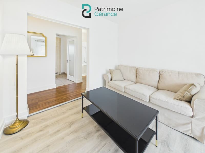 Idéalement situé ! Appartement de 4.0 pièces (1)