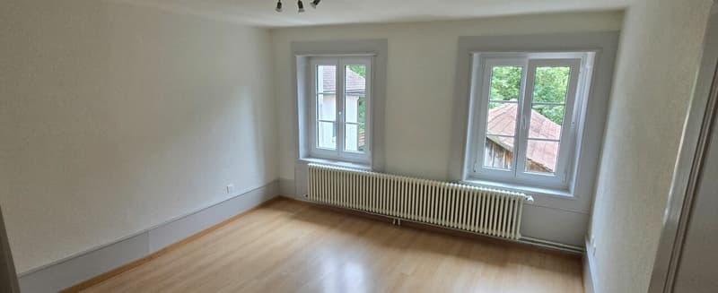 Wohnung mit 4.5 Zimmern im 1. Stock (4)