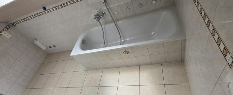 Wohnung mit 4.5 Zimmern im 1. Stock (6)