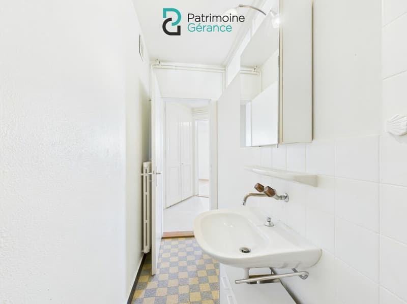 Appartamento di due locali al 4° piano (7)