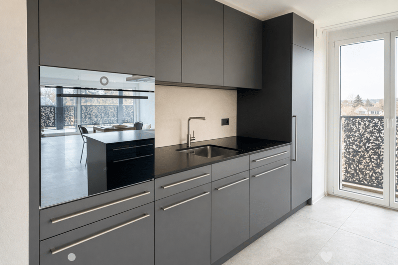 Wohnung mit 4.5 Zimmern im 4. Stock (1)