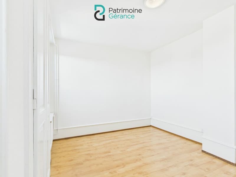 Appartement de 2 pièces au 4ème étage (4)