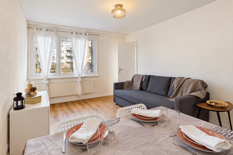 STUDIO RÉNOVÉ ET DISPONIBLE DE SUITE - VOTRE PREMIER CHEZ-VOUS À LA CHAUX-DE-FONDS ! (2)