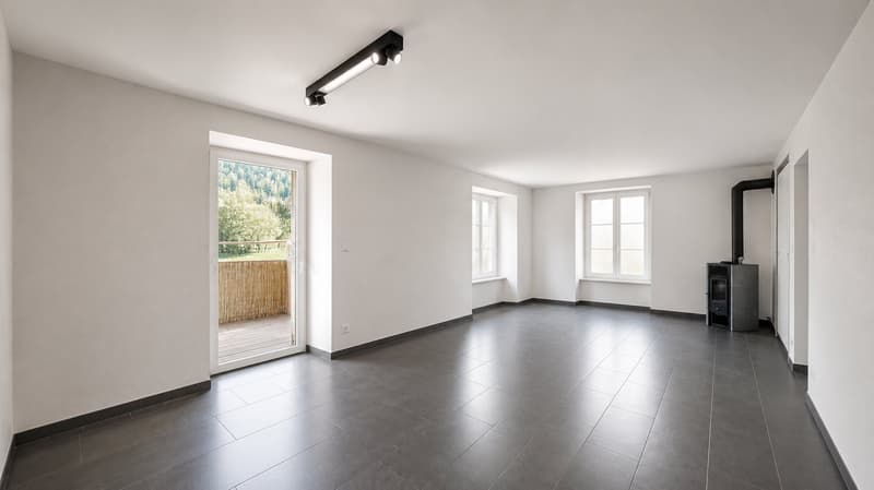Schönes 4-Zimmer-Apartment mit großem Balkon, Garten und in einer sehr ruhigen Gegend (5)