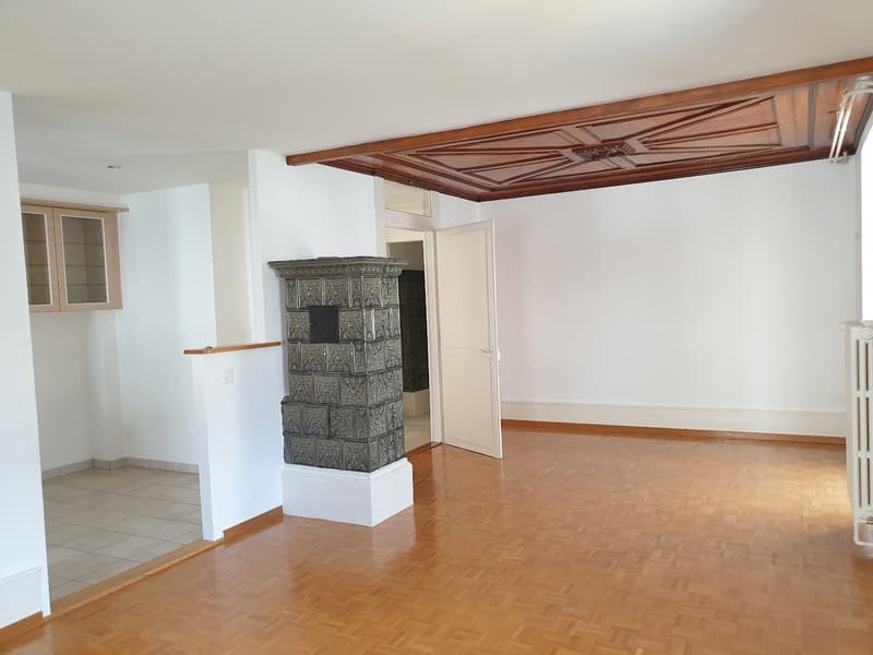 Wohnung mit 3.5 Zimmern, Balkon und Veranda im Zentrum von Fleurier (2)