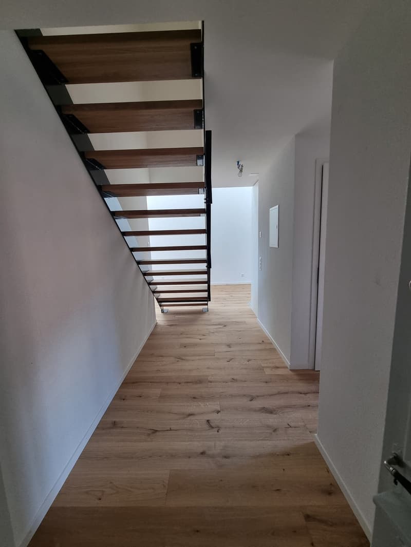 Bel appartement en duplex entièrement neuf de 4 pièces au 4ème étage avec ascenseur (3)