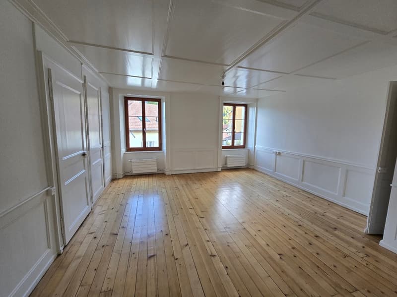 Spacieux appartement de 4 pièces au centre de Fleurier (5)