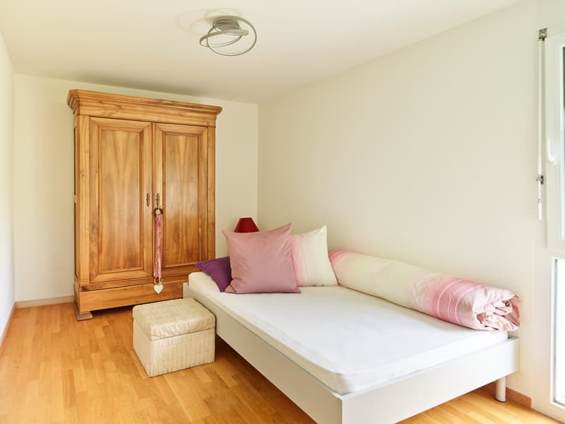 Beautiful apartment located in a calm and green setting (8)