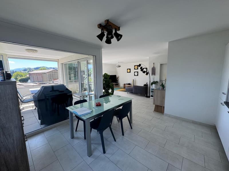 Bel appartement de 5,5 pièces au 3ème étage (2)