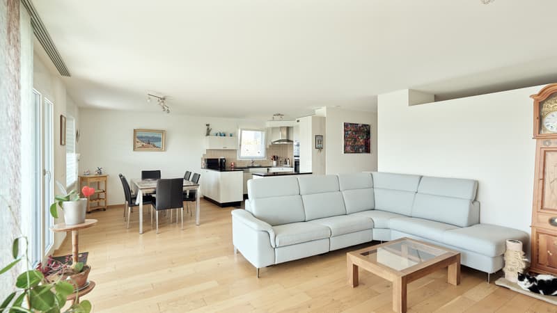Appartement de 4,5 pièces à proximité de nombreuses commodités (1)