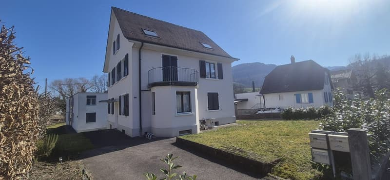 Mietshaus mit 3 Wohnungen in Courrendlin (2)