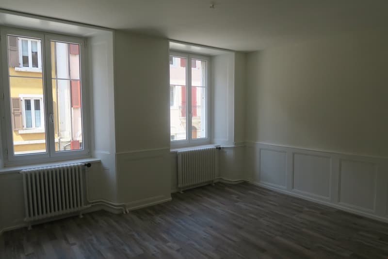 Schönes 4-Zimmer-Apartment im Zentrum von Le Locle (5)