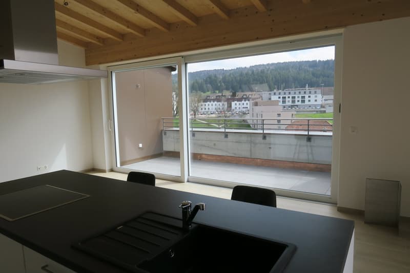 Superbe duplex de 4,5 pièces à louer au 1er étage (2)
