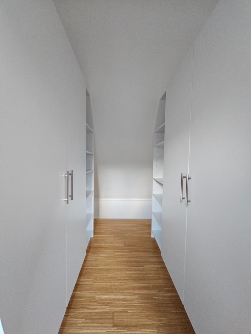 Kleiderschrank-SZ