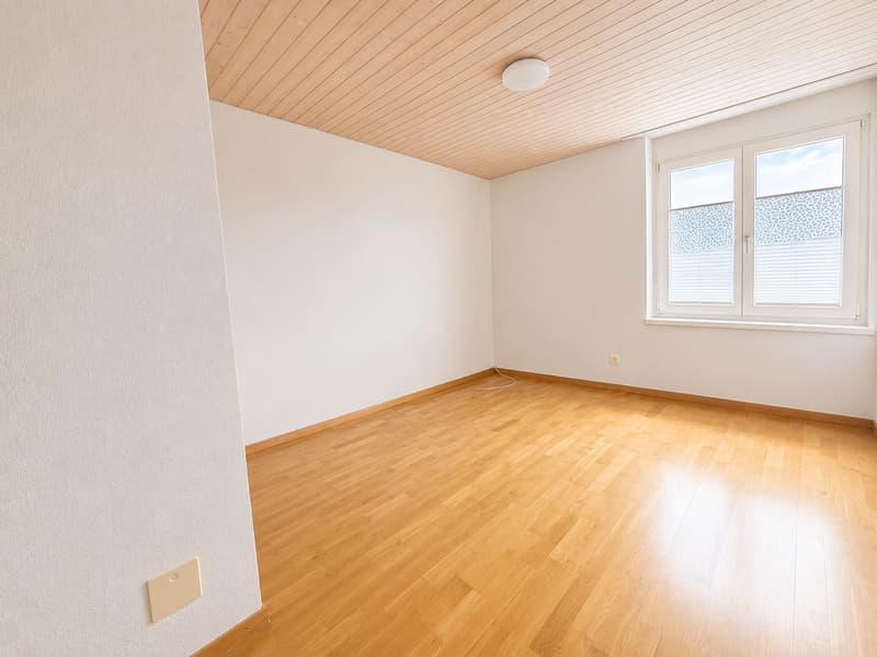 Geräumige 5.5-Zimmer-Maisonette-Wohnung in Leuggern – sofort verfügbar! (7)